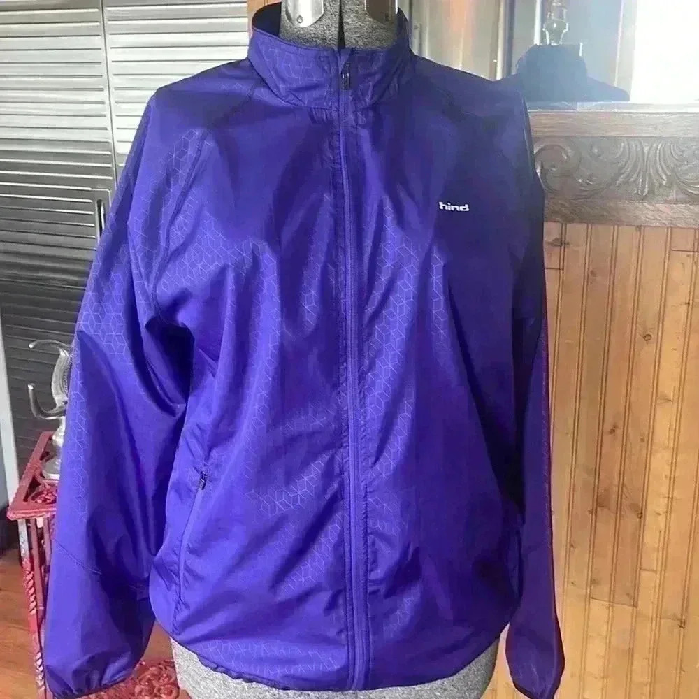Hind women’s size large outdoor utility jacket. Great color!